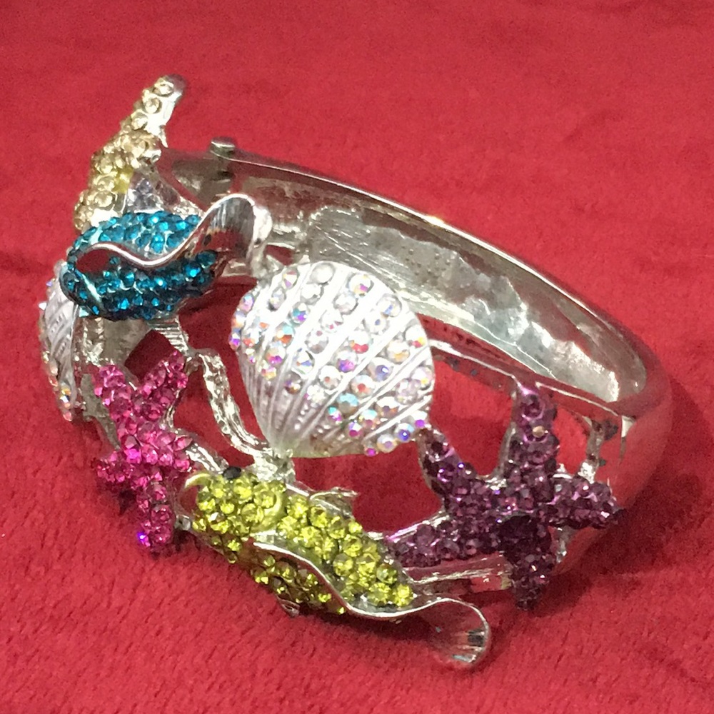 Ladies’ Beach Theme Spring-Hinged Silver-Tone Ban… - image 5